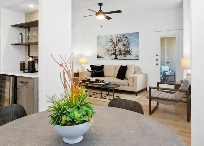 The Nines Apartment Scottsdale